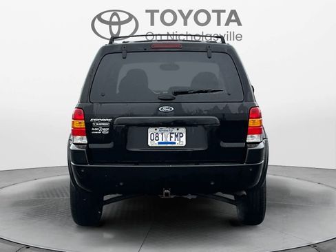 Used 2003 Ford Escape Limited image 4