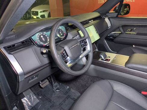 New 2026 Land Rover Range Rover SE AWD/4WD image 16