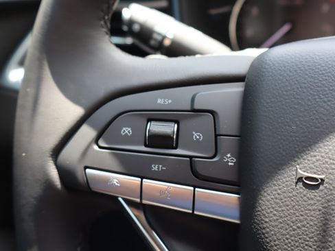 New 2025 Cadillac XT6 Luxury image 13