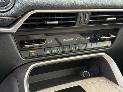 Used 2024 MAZDA CX-90 3.3 Turbo w/ Premium Package image 26