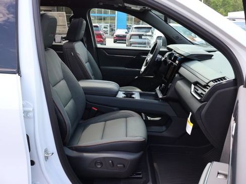 New 2026 GMC Acadia AT4 w/ Super Cruise Package AWD/4WD image 27