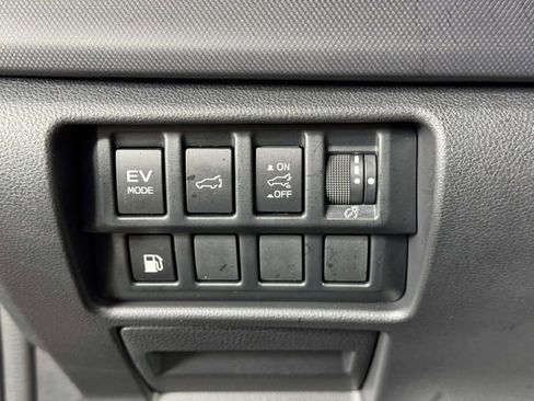 Certified 2025 Subaru Forester Limited AWD/4WD image 19
