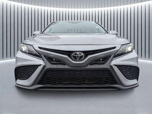 Used 2021 Toyota Camry SE image 8