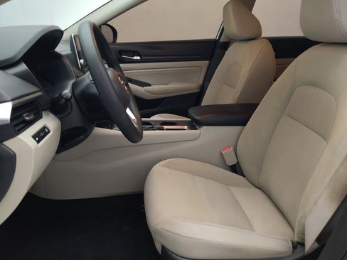 Used 2019 Nissan Altima 2.5 S FWD image 17