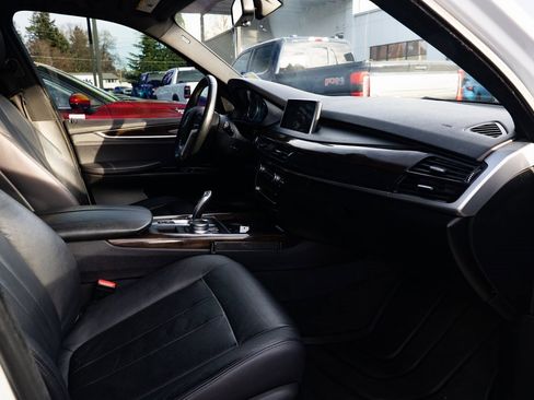 Used 2017 BMW X5 xDrive35i image 25