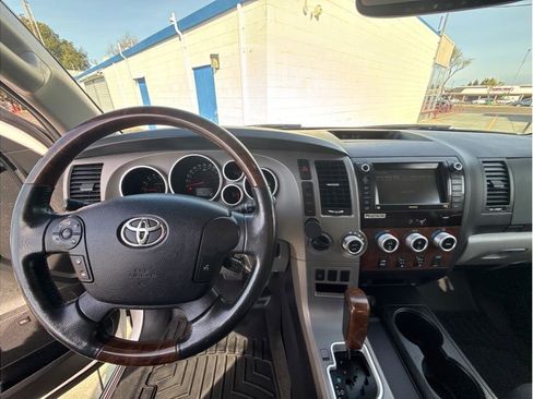 Used 2013 Toyota Tundra Platinum image 22