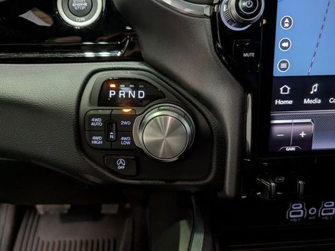 Used 2025 RAM 1500 Laramie w/ Night Edition image 26