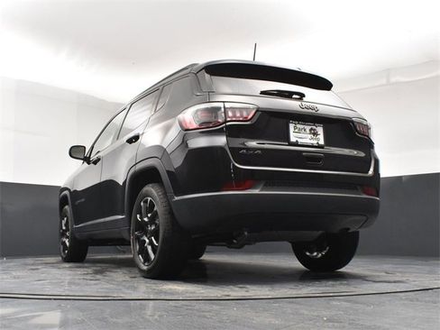 New 2026 Jeep Compass Latitude image 22