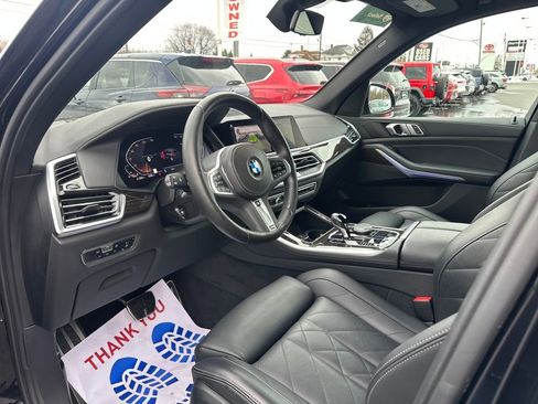 Used 2023 BMW X5 xDrive40i w/ M Sport Package image 9