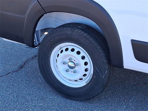 Used 2024 RAM ProMaster 2500 w/ Safety Group image 30