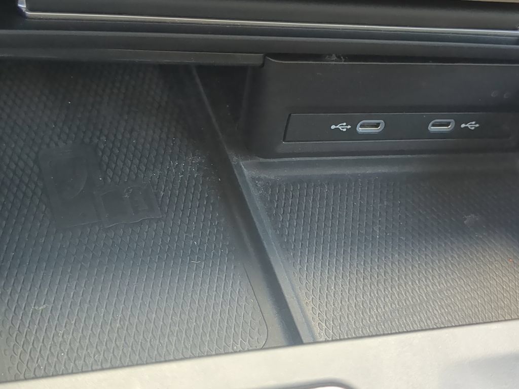 Certified 2024 Volkswagen Atlas SE FWD image 23