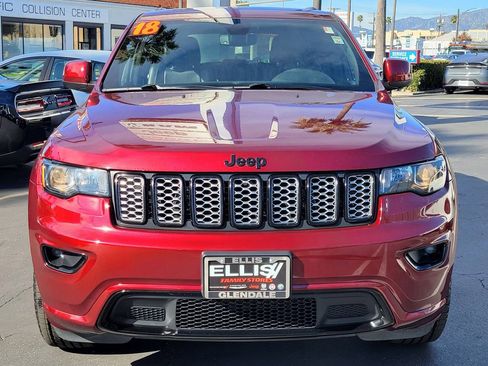 Used 2018 Jeep Grand Cherokee Altitude image 30