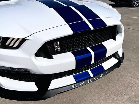 Used 2016 Ford Mustang Shelby GT350 w/ Technology Package image 29