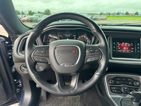 Used 2017 Dodge Challenger SXT w/ Blacktop Package RWD image 18