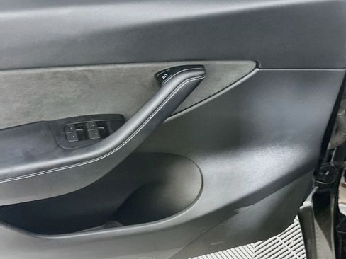 Used 2022 Tesla Model Y Performance AWD/4WD image 15