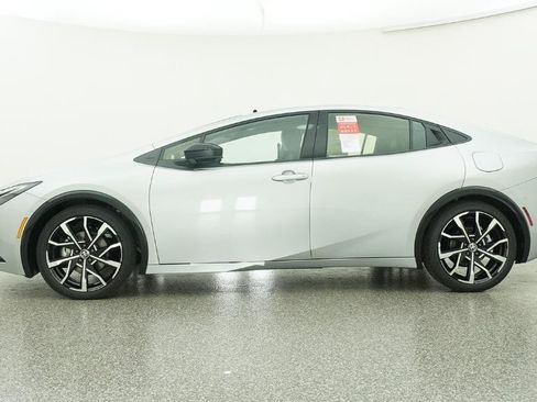 New 2026 Toyota Prius Plug-In Hybrid FWD image 41