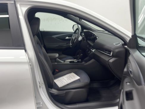 Used 2025 Buick Envista Preferred w/ Convenience I Package FWD image 22