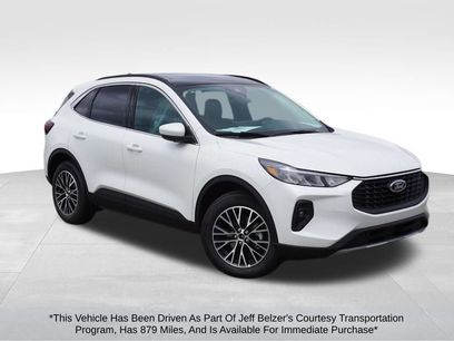 New 2025 Ford Escape SE w/ Class II Trailer Tow Package