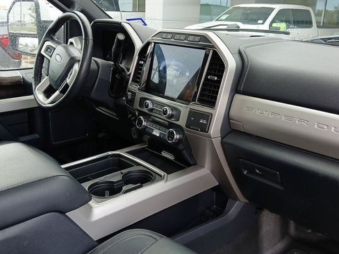 Used 2022 Ford F250 Lariat w/ Tremor Off-Road Package AWD/4WD image 15