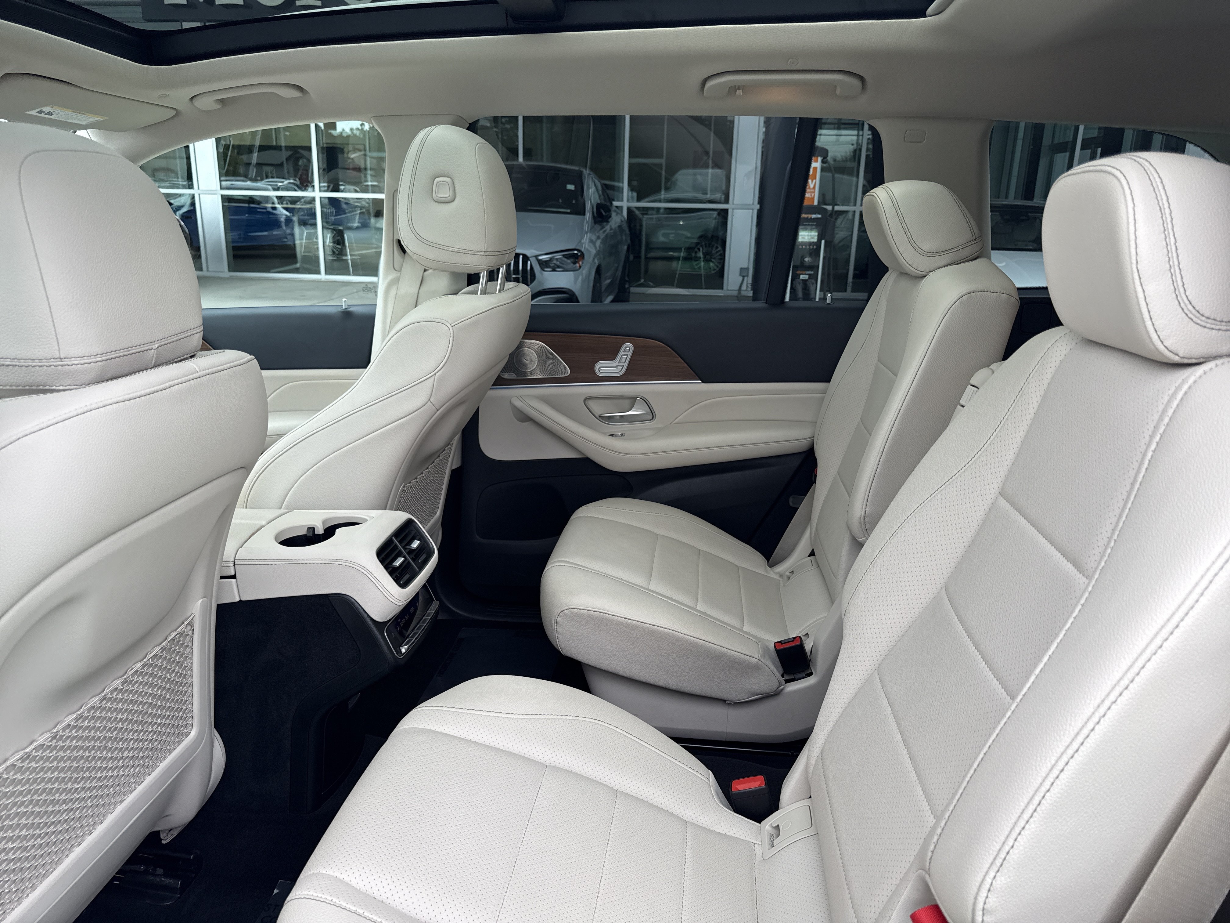 Certified 2022 Mercedes-Benz GLS 450 4MATIC image 5