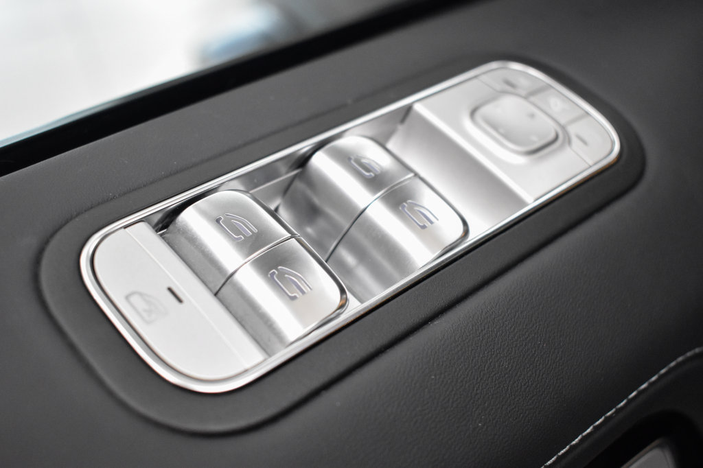 Used 2025 Mercedes-Benz G 63 AMG 4MATIC image 16