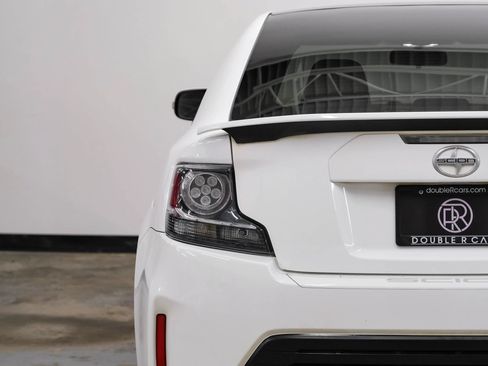 Used 2014 Scion tC FWD image 37