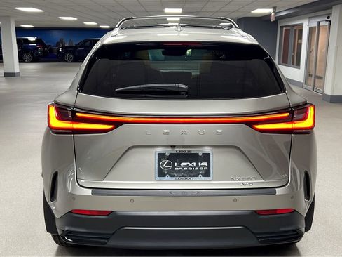 Used 2023 Lexus NX 350 AWD image 6
