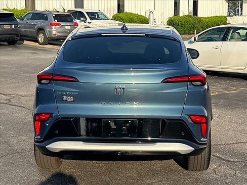 Certified 2025 Buick Envista Sport Touring w/ Experience Buick Package FWD image 10