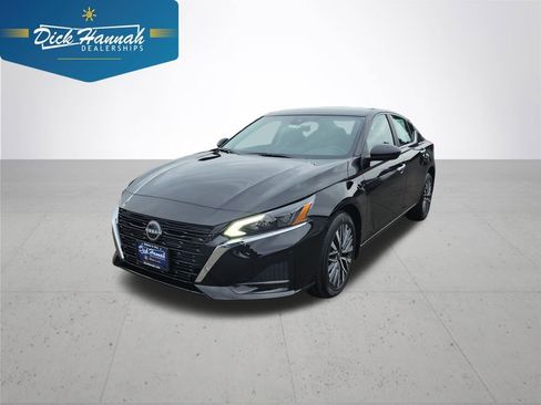 New 2025 Nissan Altima 2.5 SV image 1