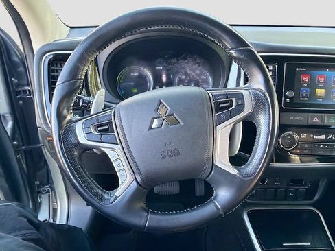 Used 2018 Mitsubishi Outlander SEL AWD/4WD image 22