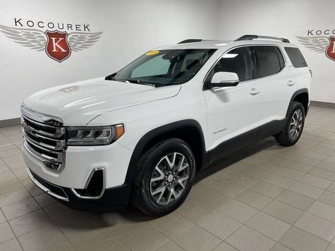 Used 2023 GMC Acadia SLE w/ Driver Convenience Package AWD/4WD image 3