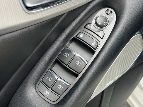 Used 2022 INFINITI Q50 Luxe w/ Cargo Package AWD/4WD image 30