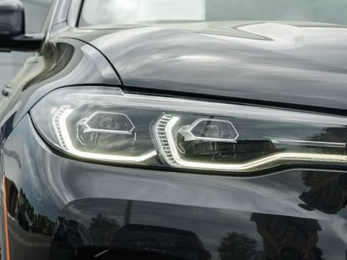 Used 2020 BMW X7 xDrive40i w/ Cold Weather Package AWD/4WD image 19