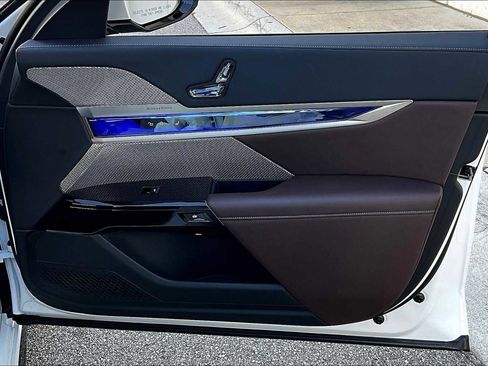 Used 2025 BMW 760i xDrive 760i xDrive w/ Executive Package image 43