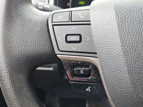 Used 2025 Toyota Camry LE image 20