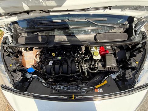 Used 2022 Ford Transit Connect XL image 9