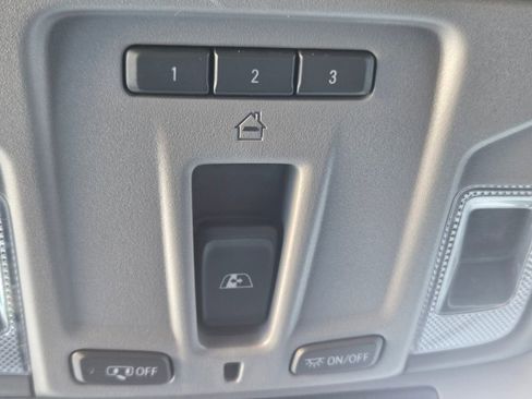 Used 2022 GMC Sierra 1500 SLT w/ SLT Premium Plus Package image 50