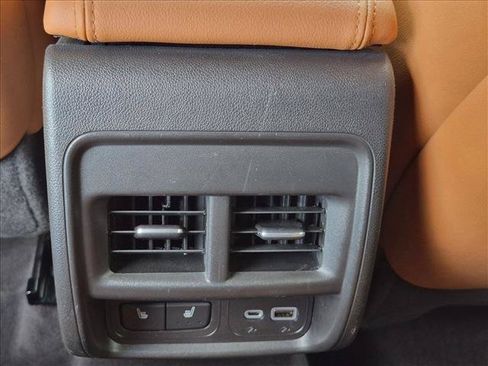 Used 2023 Cadillac XT4 Luxury w/ Driver Awareness Package FWD image 17