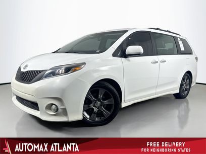 Used 2015 Toyota Sienna SE