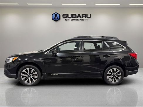 Used 2016 Subaru Outback 3.6R Limited image 2