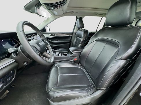 Used 2023 Jeep Grand Cherokee 30th Anniversary AWD/4WD image 13