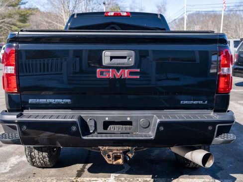 Used 2018 GMC Sierra 2500 Denali w/ Duramax Plus Package image 5