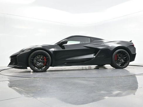 Used 2025 Chevrolet Corvette Z06 RWD image 55