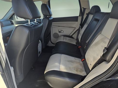 Used 2010 Jeep Grand Cherokee Limited w/ Mopar Chrome Edition Group image 13