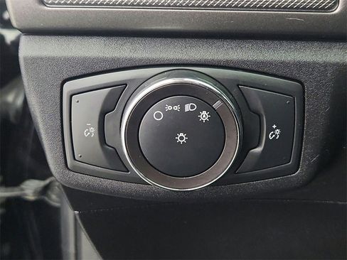 Used 2019 Ford Fusion SE image 31