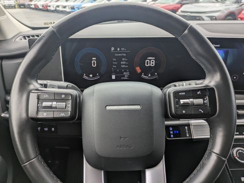 Used 2025 Hyundai Santa Fe SE FWD image 21