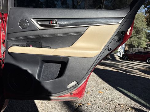 Used 2016 Lexus GS 200t image 28