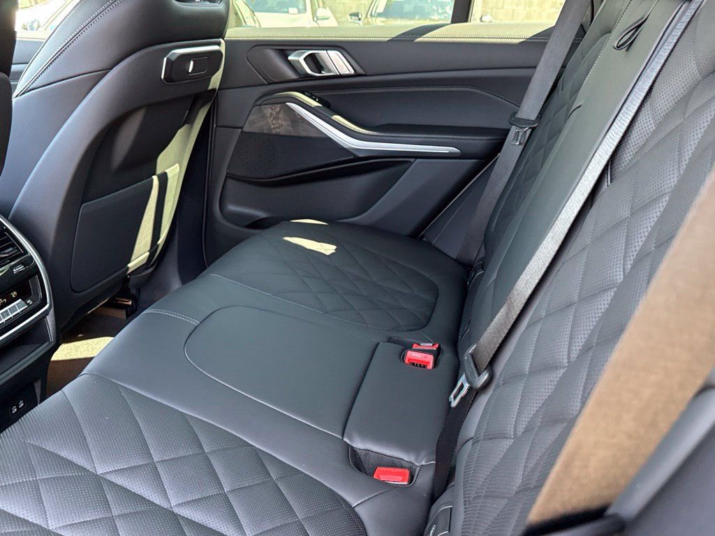 Used 2026 BMW X5 sDrive40i w/ Parking Assistance Package RWD image 31