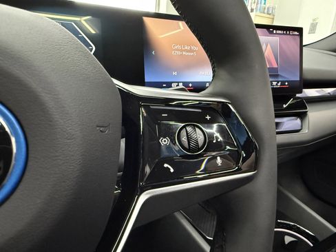 Used 2024 BMW i5 eDrive40i w/ M Sport Package image 14