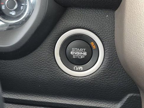 Used 2022 RAM 1500 Laramie image 34